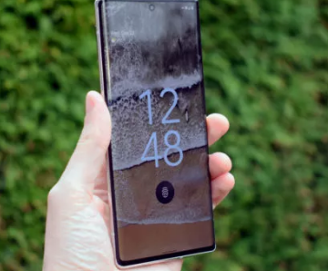 据报道谷歌Pixel6手机在最新更新后的触觉振动较弱